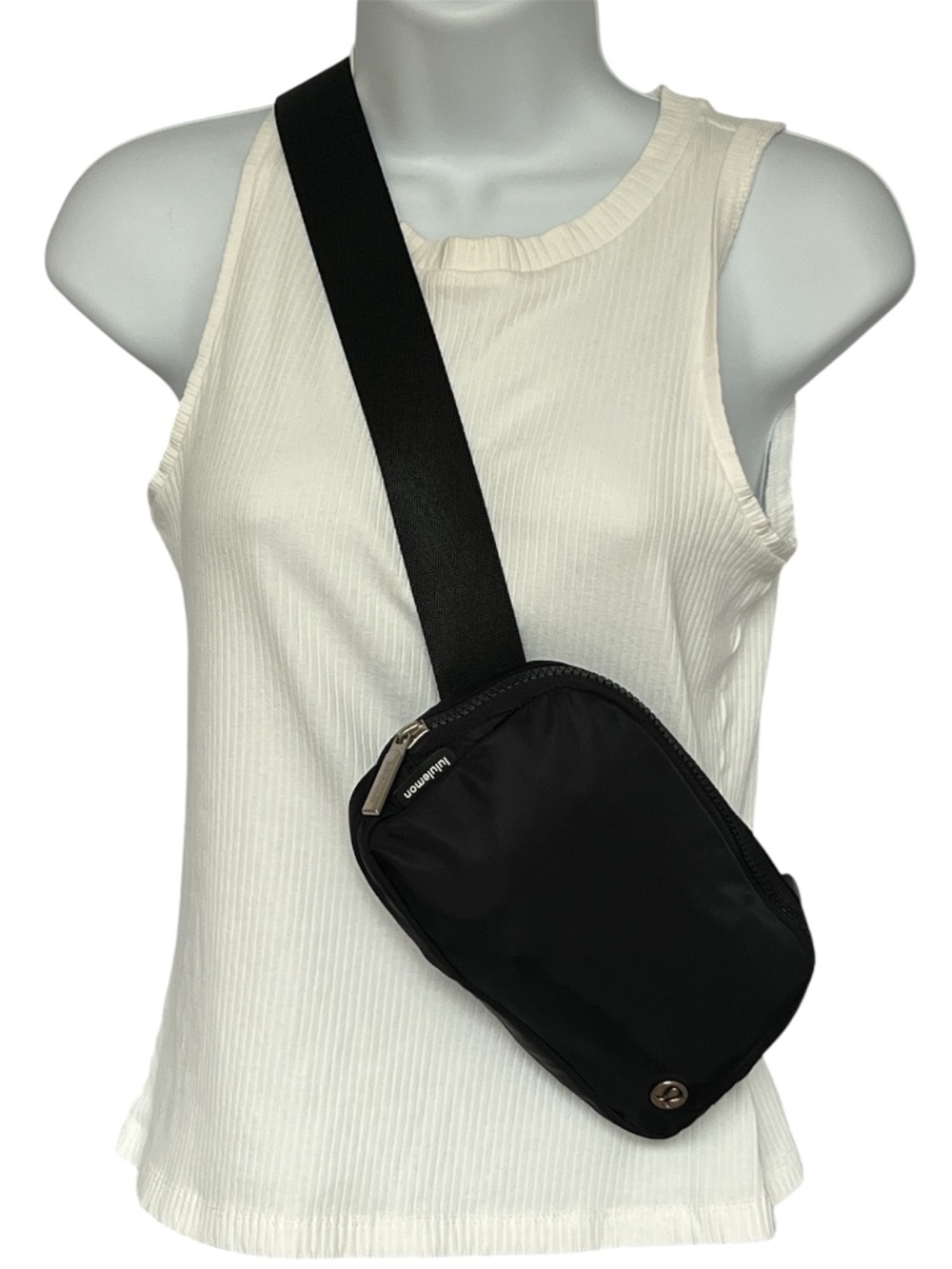 Lululemon Waist Bag Travel Black Crossbody Zippered Back Pocket Top Zip
